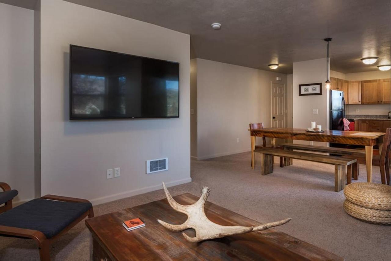 2 Bedroom Upstairs Condo With Ac In Victor, Id Esterno foto